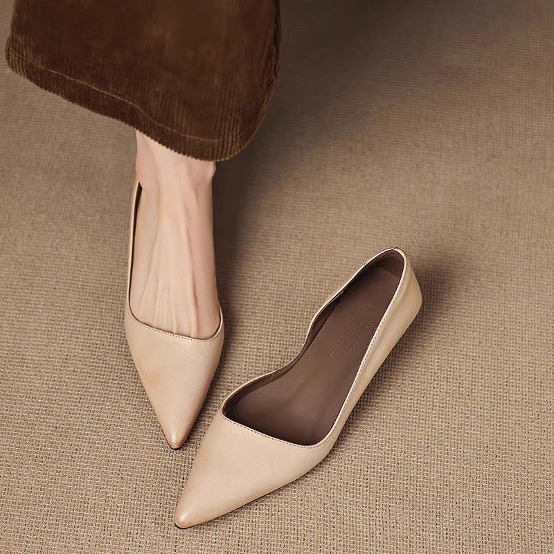 Petite French-style cats with  - đánh giá và giá Leatherwork In French